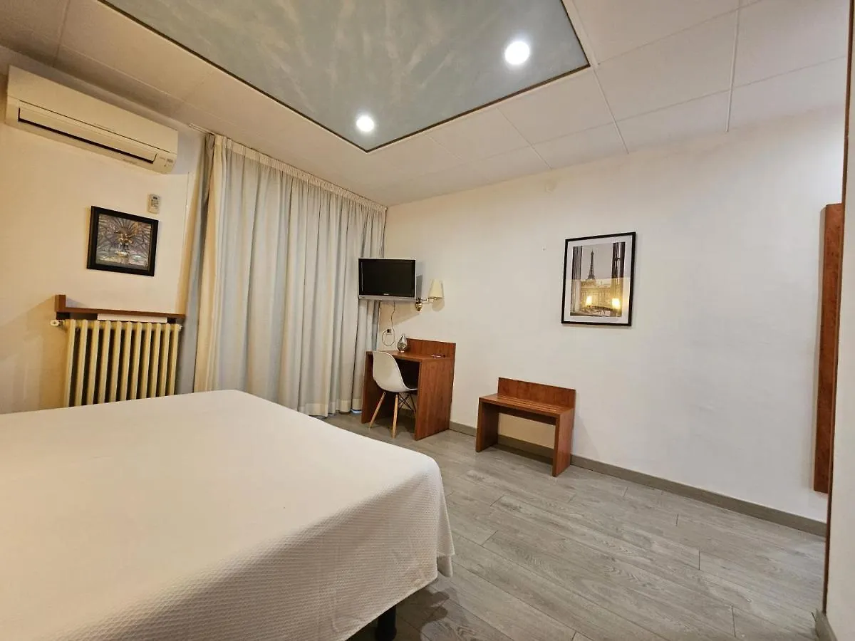 Checkin Trave Hotel Figueres  3*, Figueres (Girona) Spanje